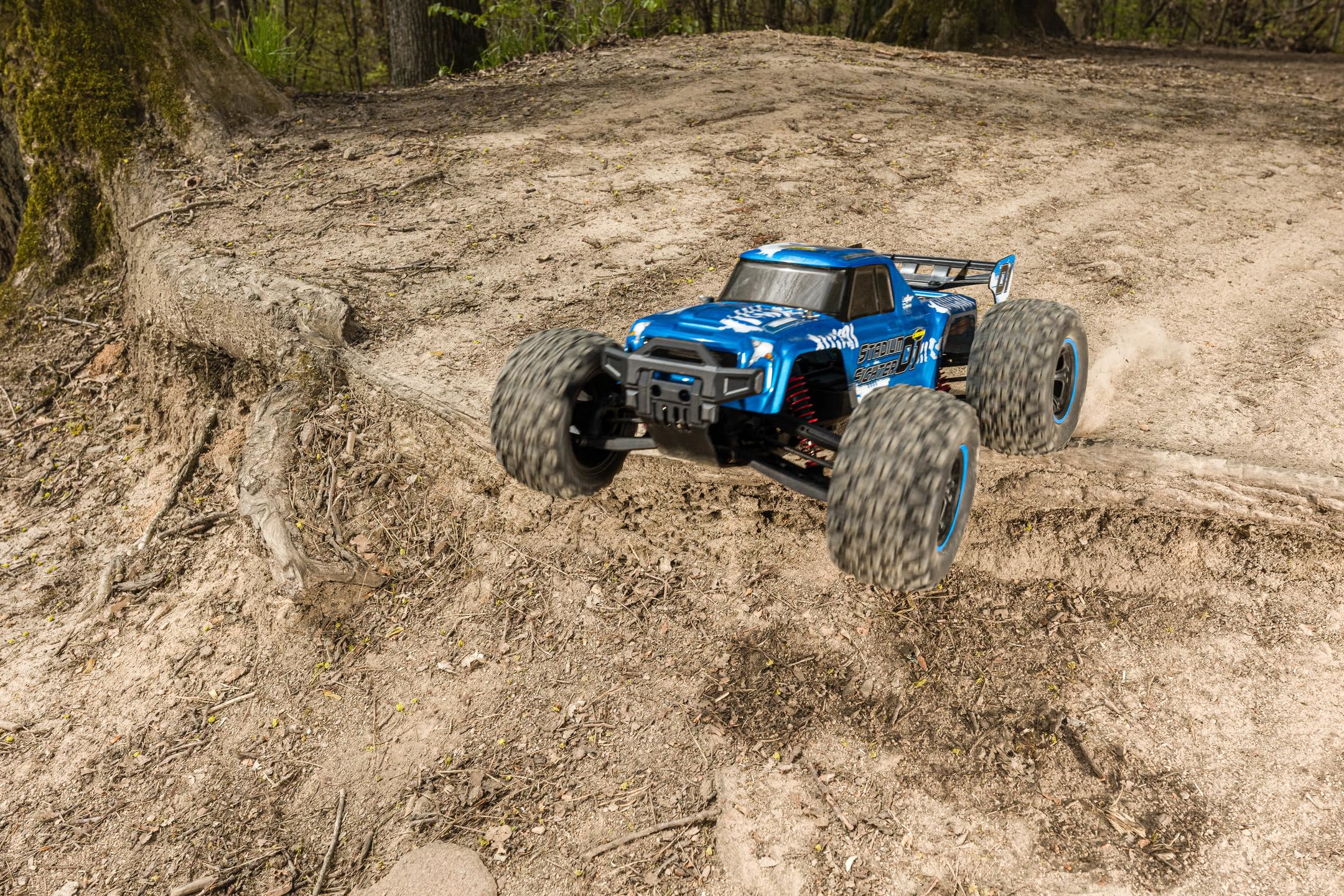 carson-xs-stadium-fighter-rc-buggy-1-10-rtr-blau-40km-h image 2