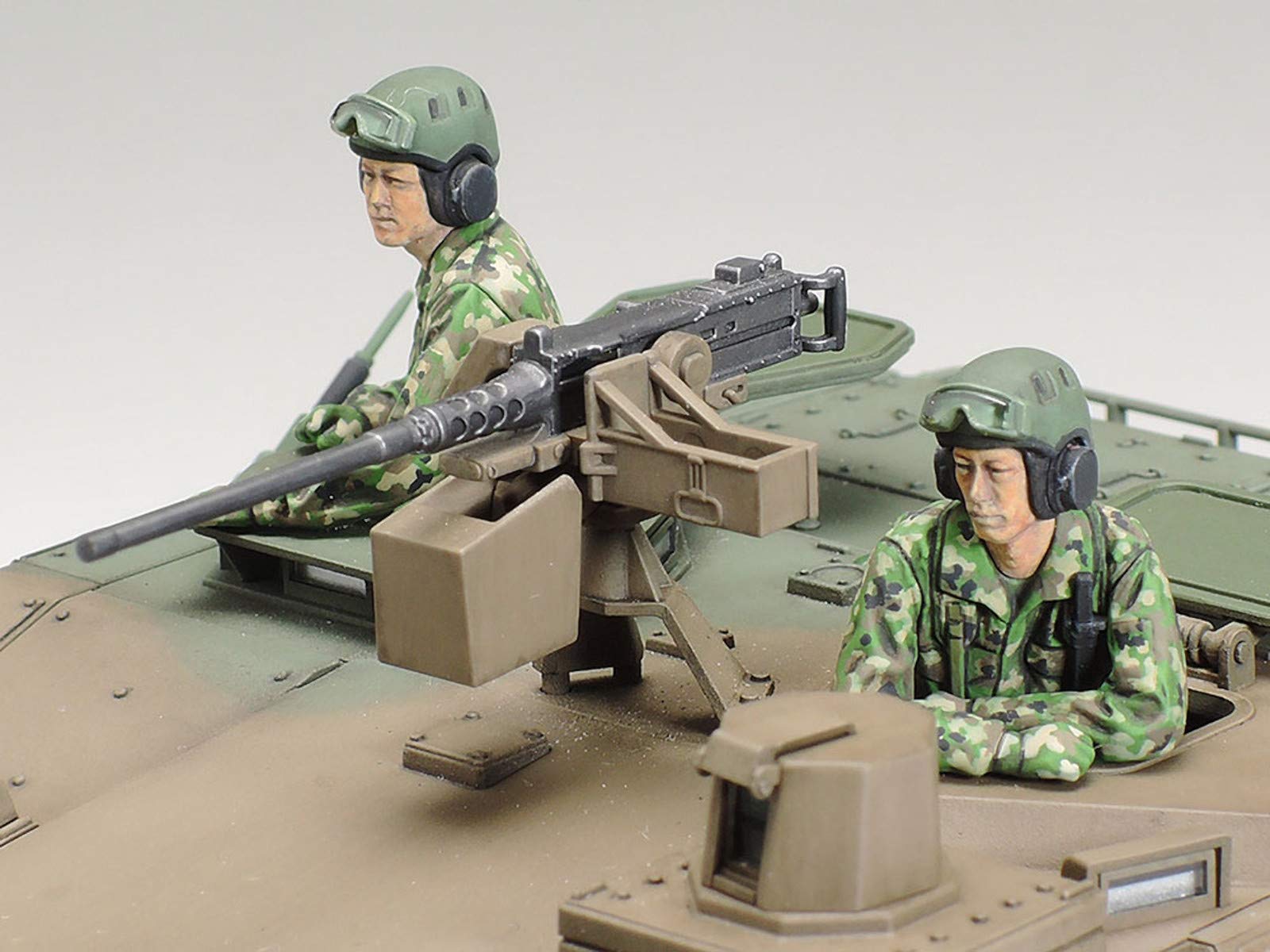 tamiya-35361-jgsdf-mcv-type-16-modellbausatz-1-35 image 7