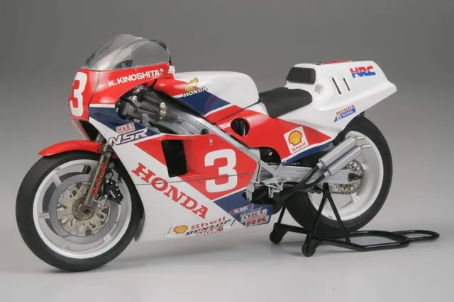 tamiya-honda-nsr-500-factory-color-motorradbausatz-1-12-unlackiert image 1