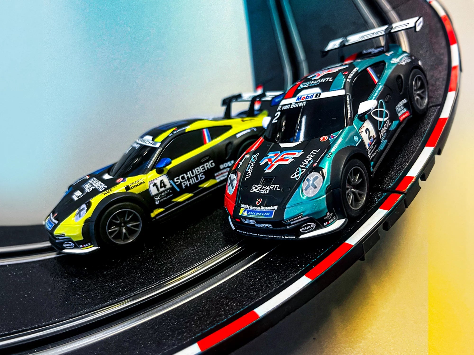 carrera-digital-132-porsche-911-gt3-cup-slotcar-huber-racing image 3