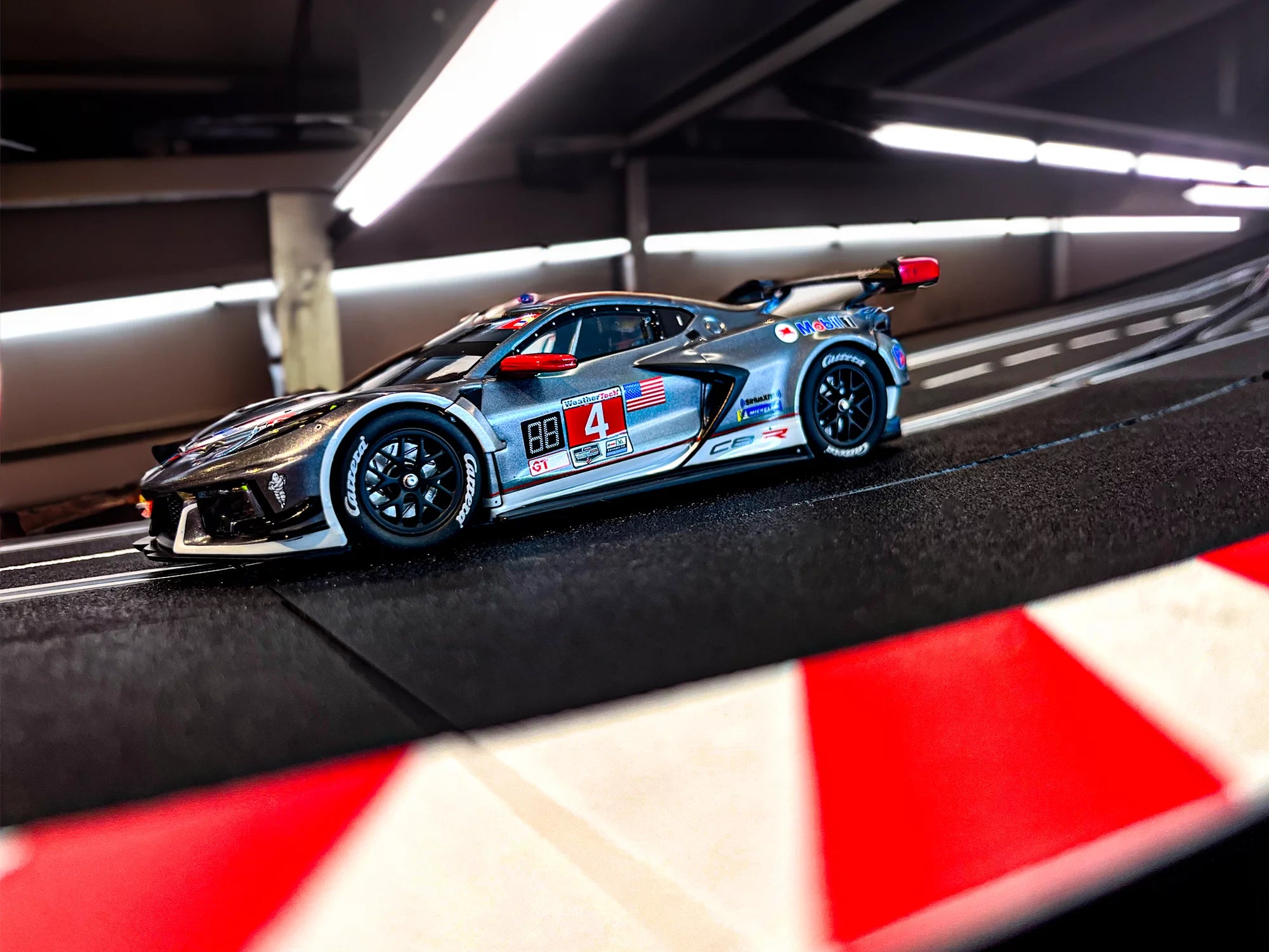 carrera-digital-132-chevrolet-corvette-c8-r-no-4-slotcar-1-32 image 2