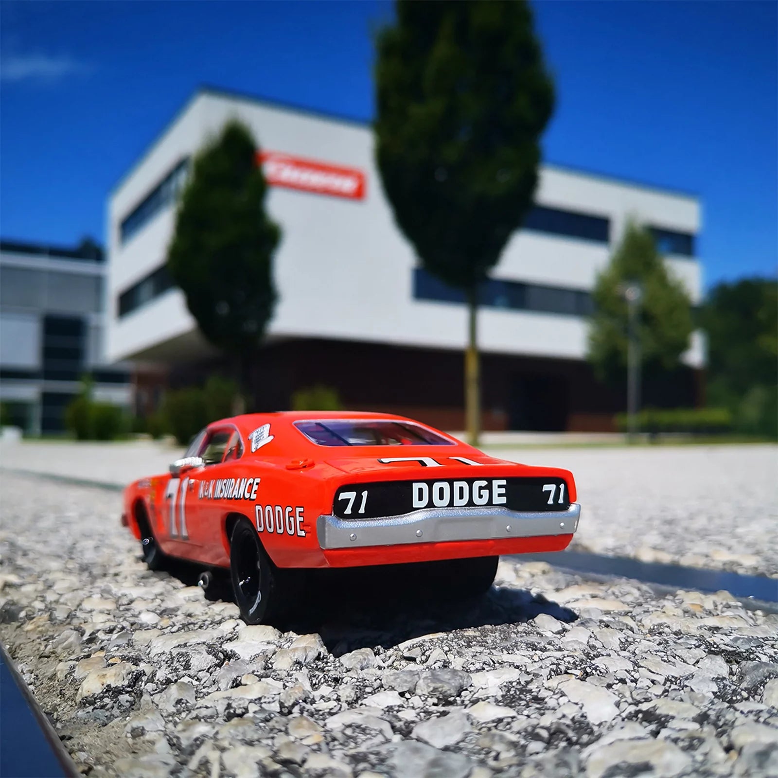 carrera-digital-132-dodge-charger-slotcar-500-no-71 image 3