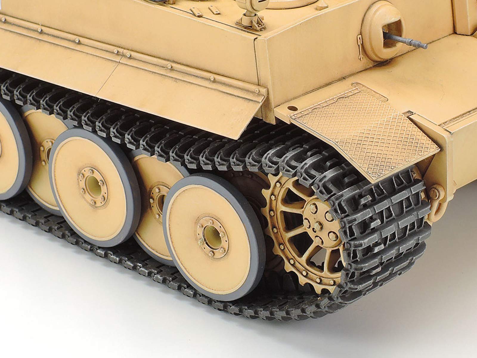 tamiya-tiger-i-early-1-35-bausatz-35227-unlackiert image 5