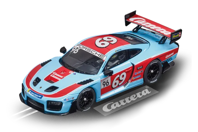 carrera-evolution-porsche-935-gt2-no-96-69-slotcar image 1