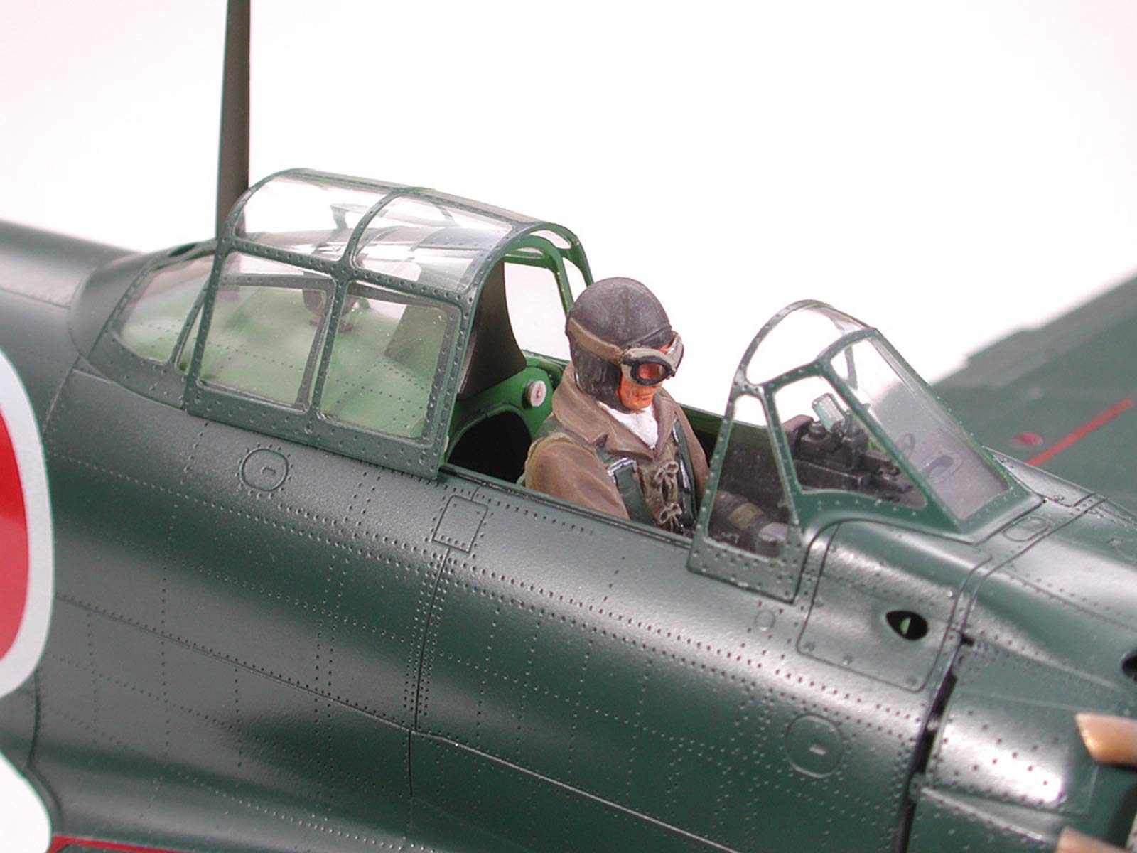 tamiya-mitsubishi-a6m5-zero-fighter-flugzeug-bausatz-1-32-300060318 image 4