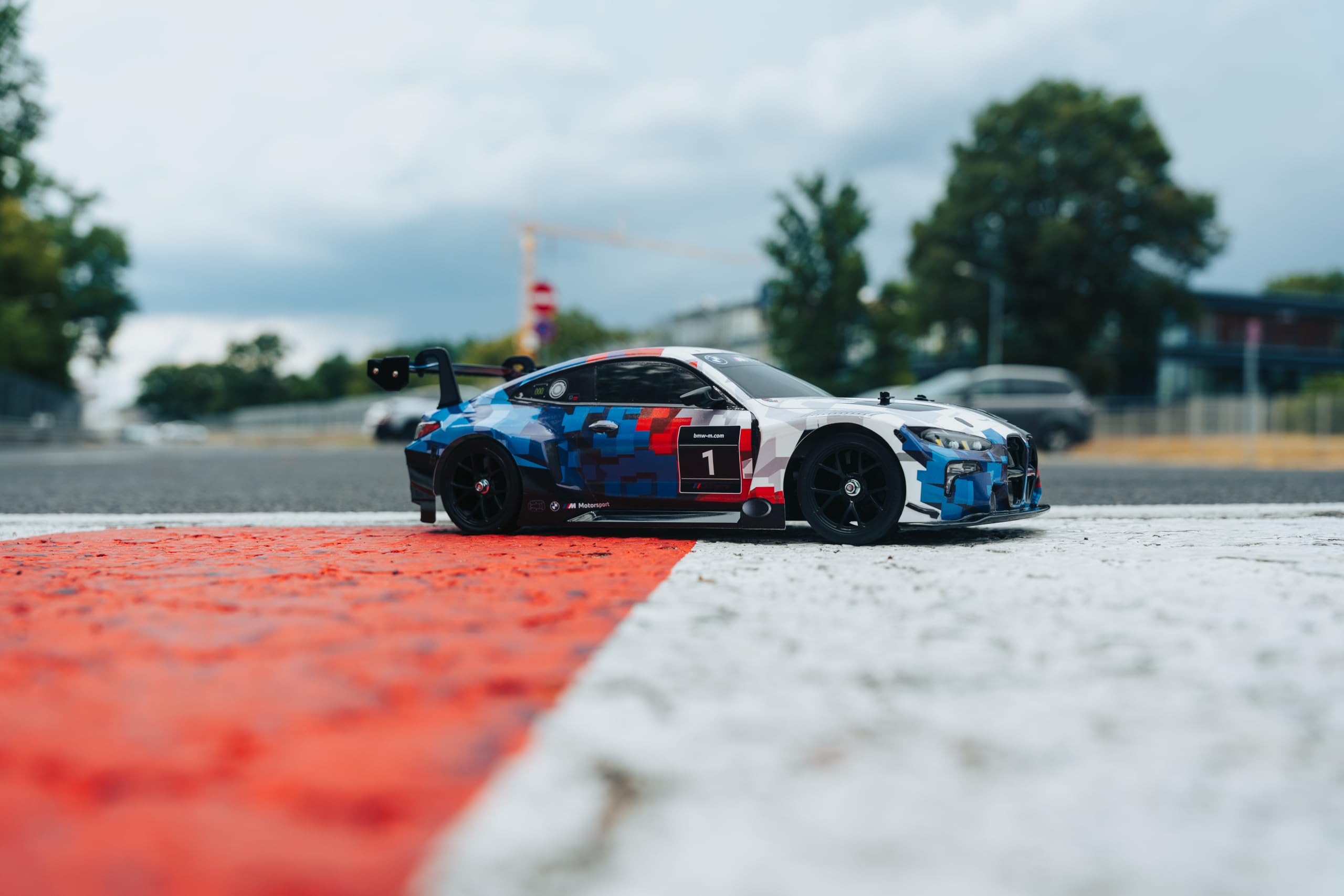 tamiya-tt-02-bmw-m4-gt3-evo-2025-rc-auto-bausatz-1-10-4wd image 6