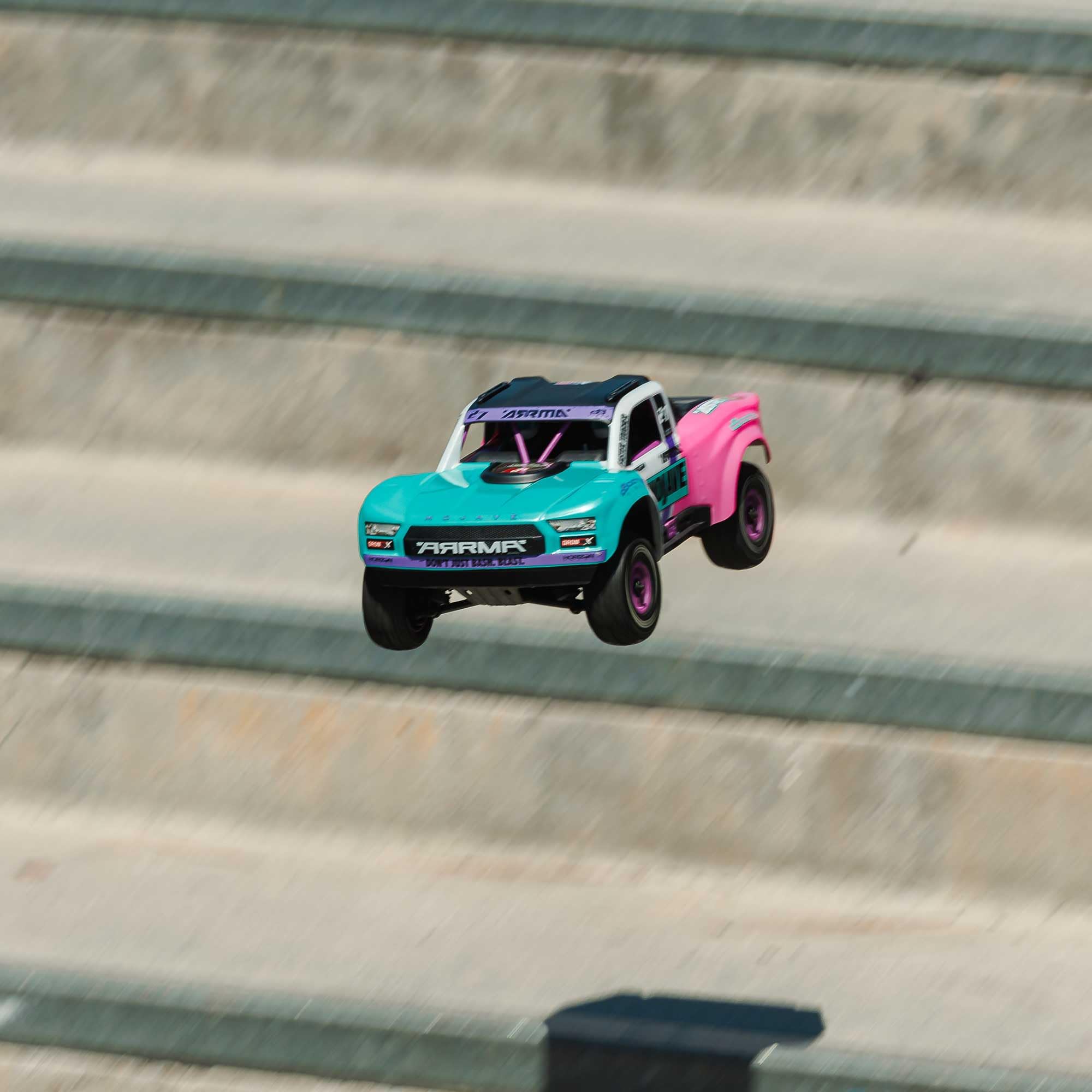 arrma-mojave-grom-223s-desert-truck-1-16-teal-brushless-rtr image 6