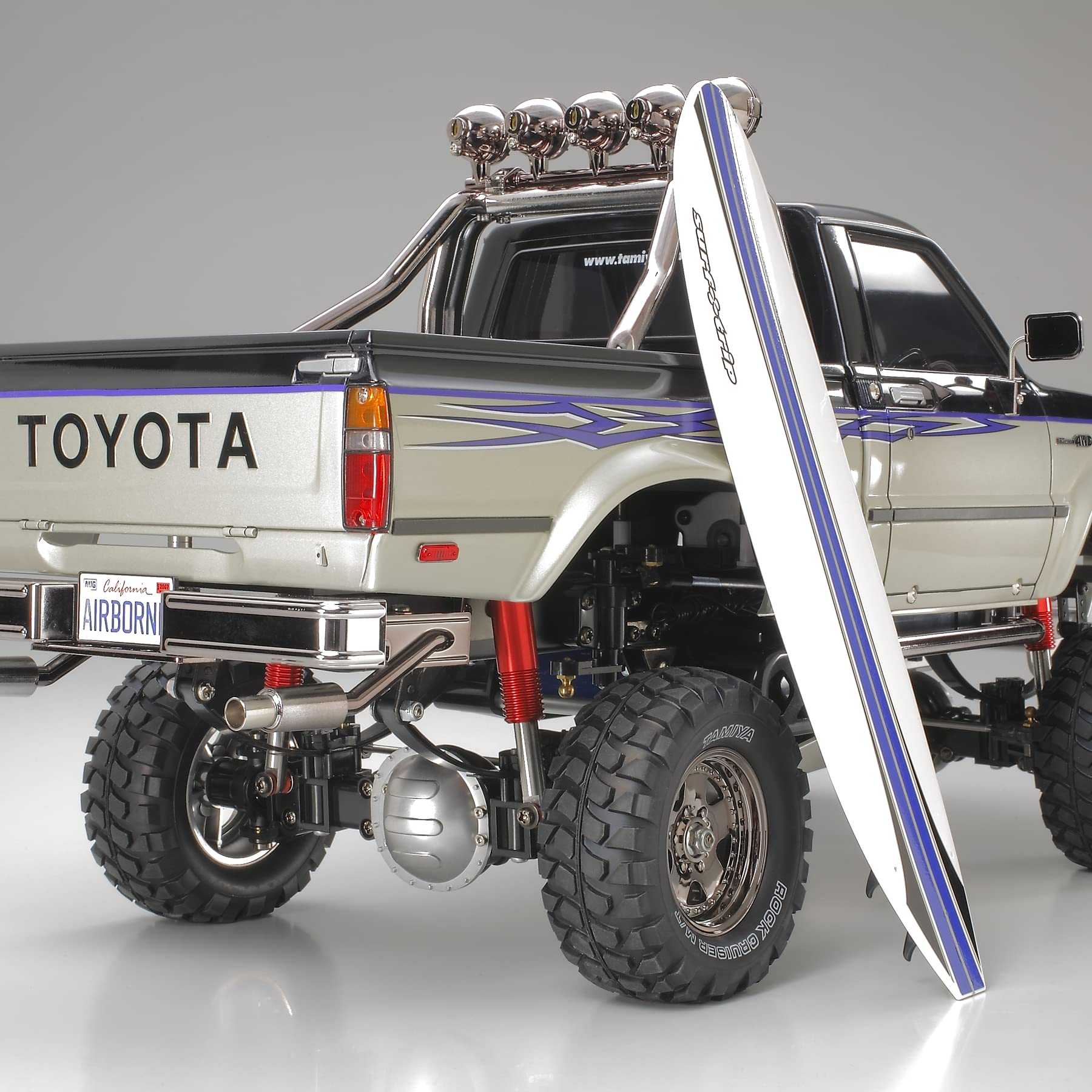 tamiya-toyota-hilux-highlift-rc-bausatz-4x4-1-10-58397-3-gang image 2
