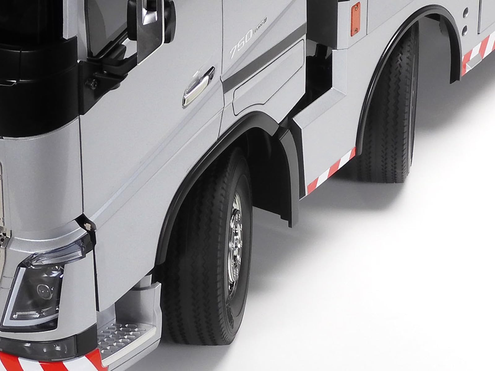 tamiya-47528-volvo-fh16-abschlepper-1-14-bausatz image 5