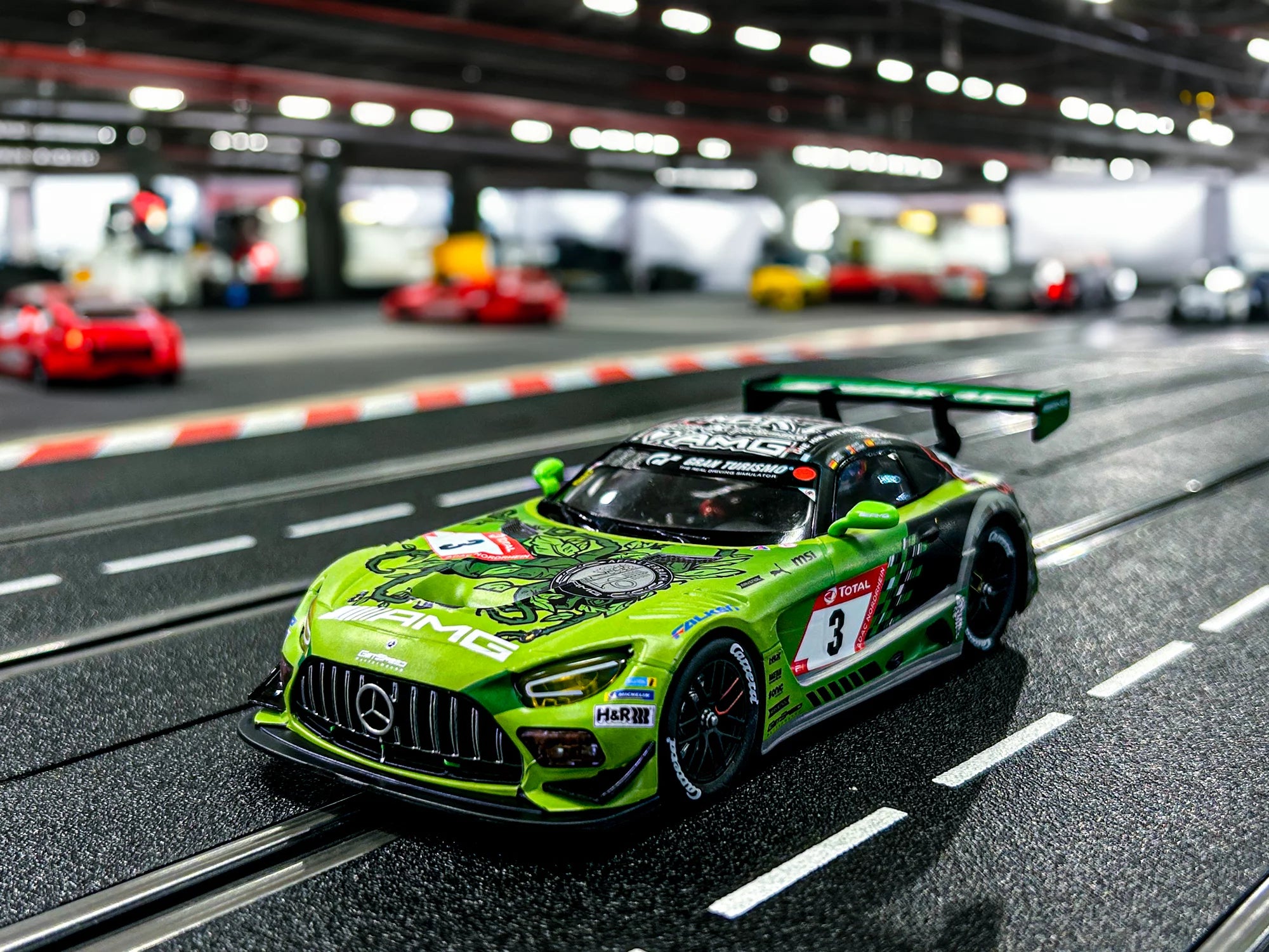 carrera-digital-132-mercedes-amg-gt3-evo-getspeed-slotcar image 2
