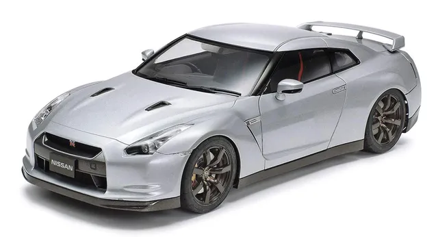 tamiya-300024300-nissan-gt-r-modellbausatz-1-24-unlackiert image 1