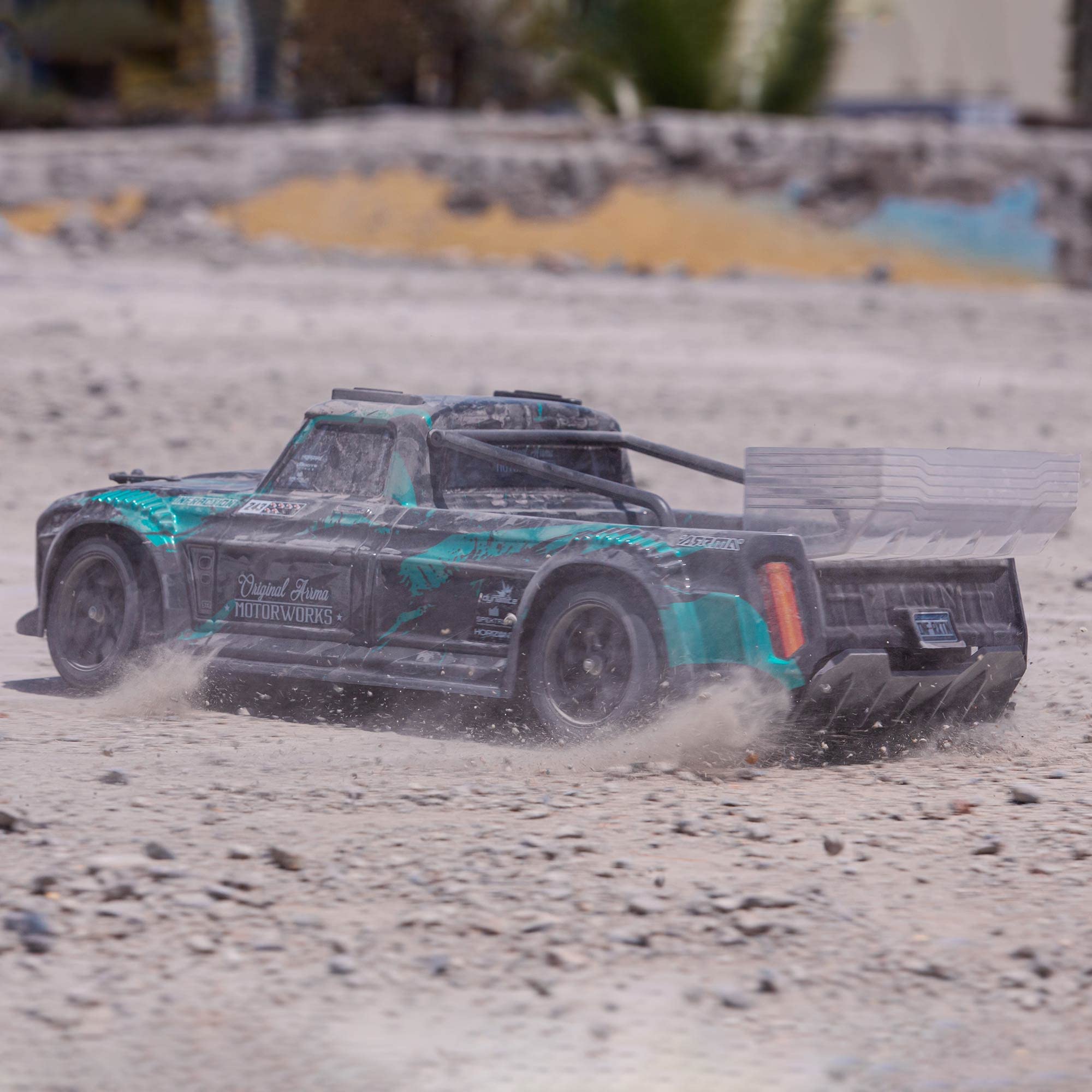 arrma-infraction-1-8-3s-brushless-rc-auto-schwarz-gold-rtr image 3