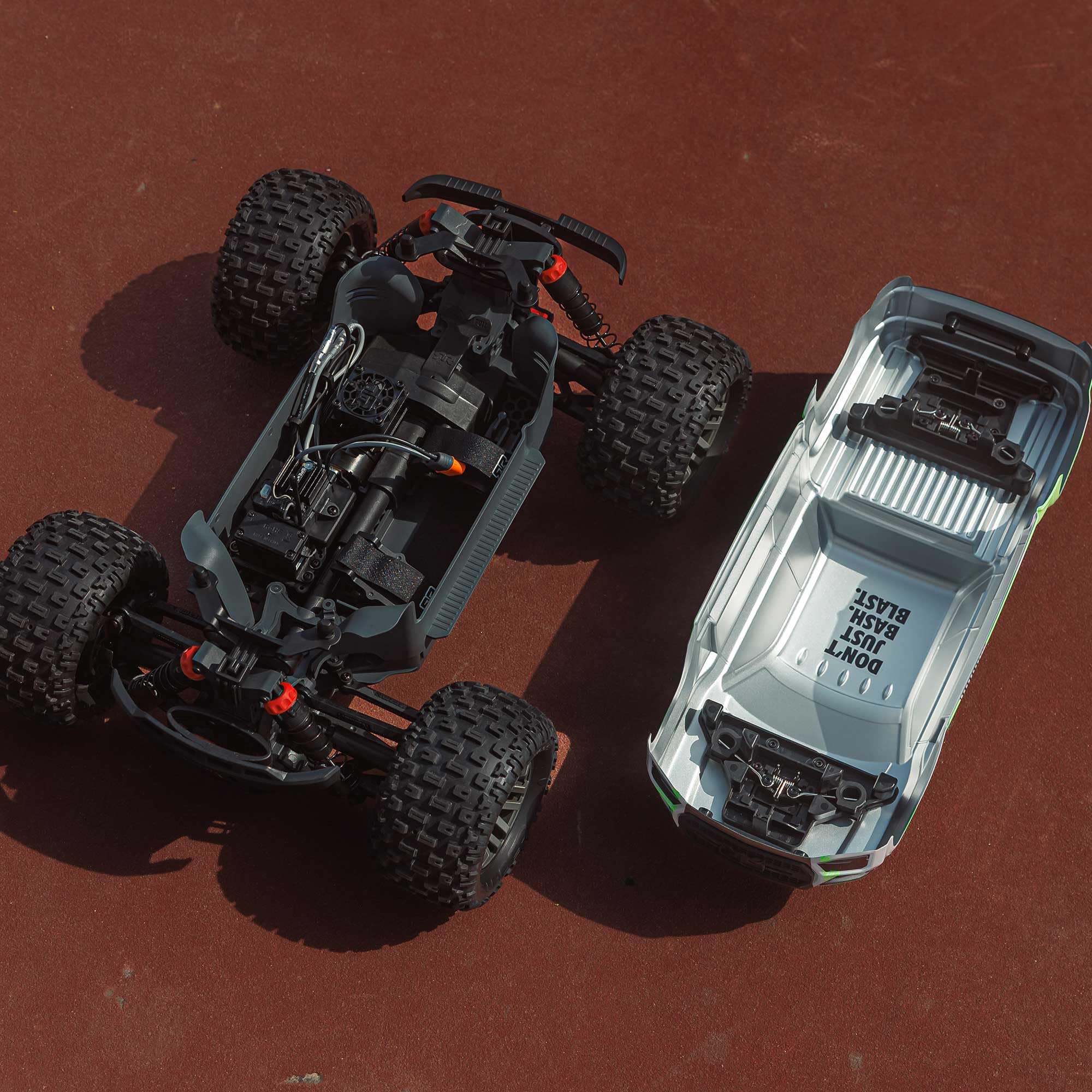 arrma-granite-mega-665-monster-truck-1-10-blau-rtr image 8