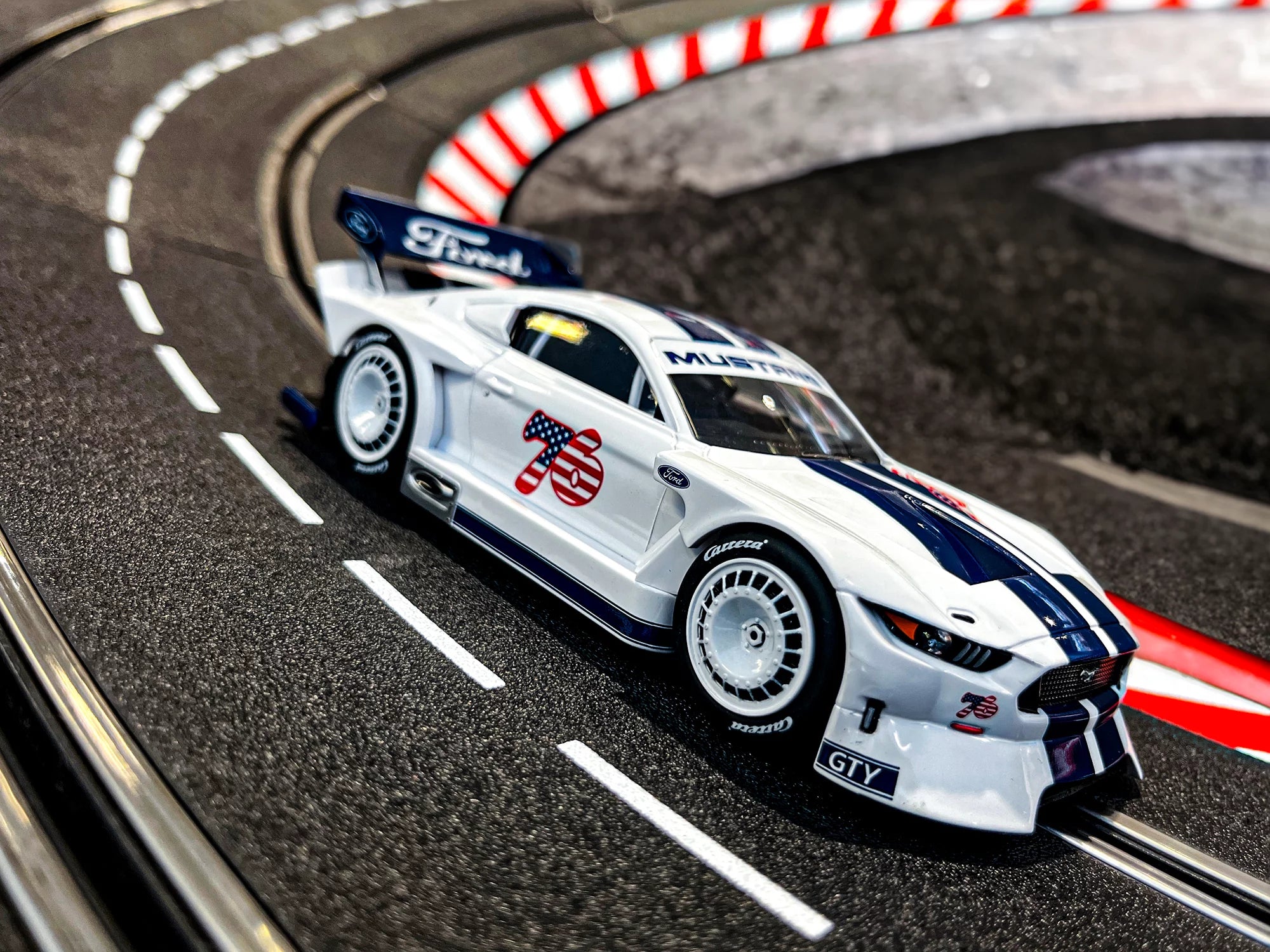 carrera-rc-digital-132-ford-mustang-gty-slotcar-no-76-1-32 image 4