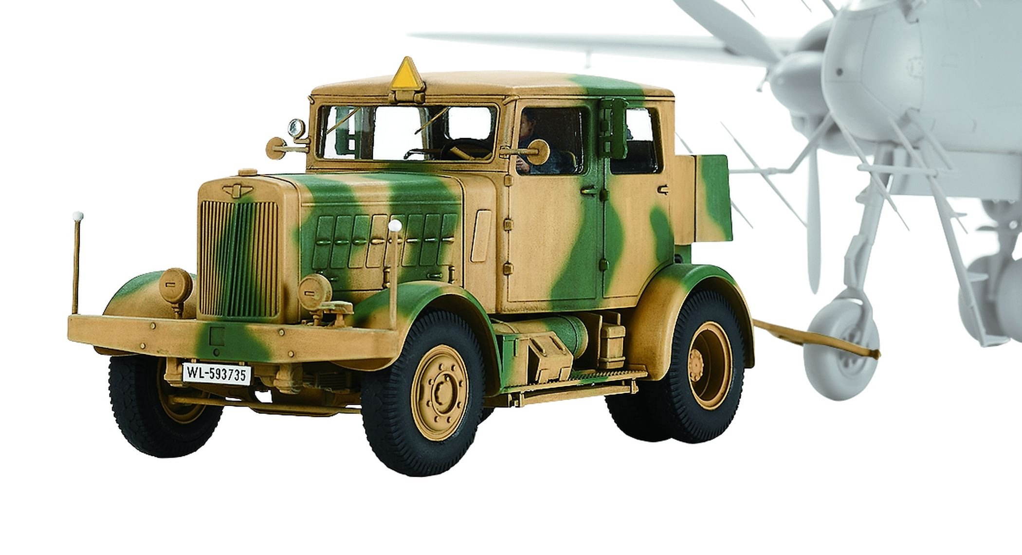 tamiya-static-models-ss-100-zugmaschine-1-48-bausatz-wei image 1