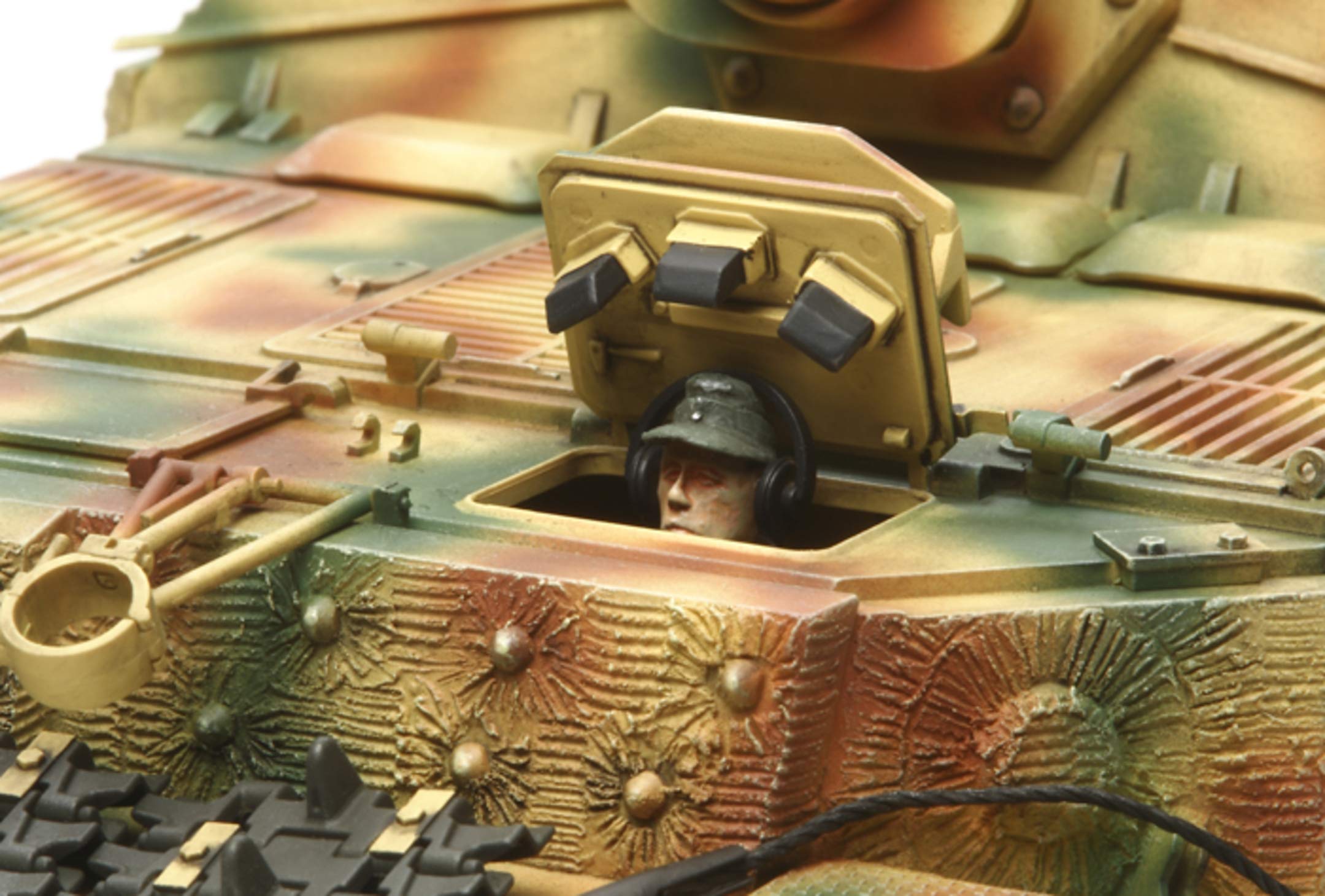 tamiya-static-models-300035325-elefant-modellbausatz-1-35-beige image 5