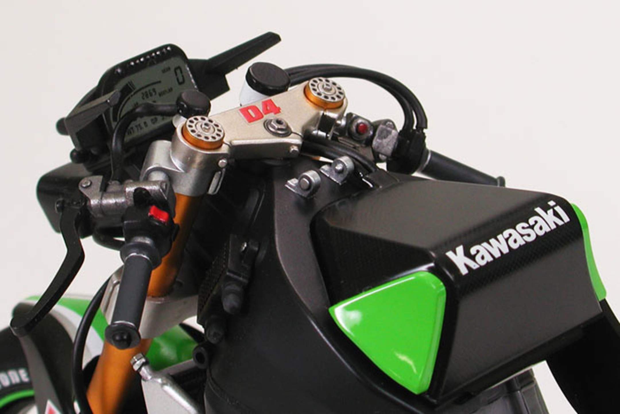 tamiya-14109-kawasaki-ninja-zx-rr-motorradbausatz-1-12-2006 image 7