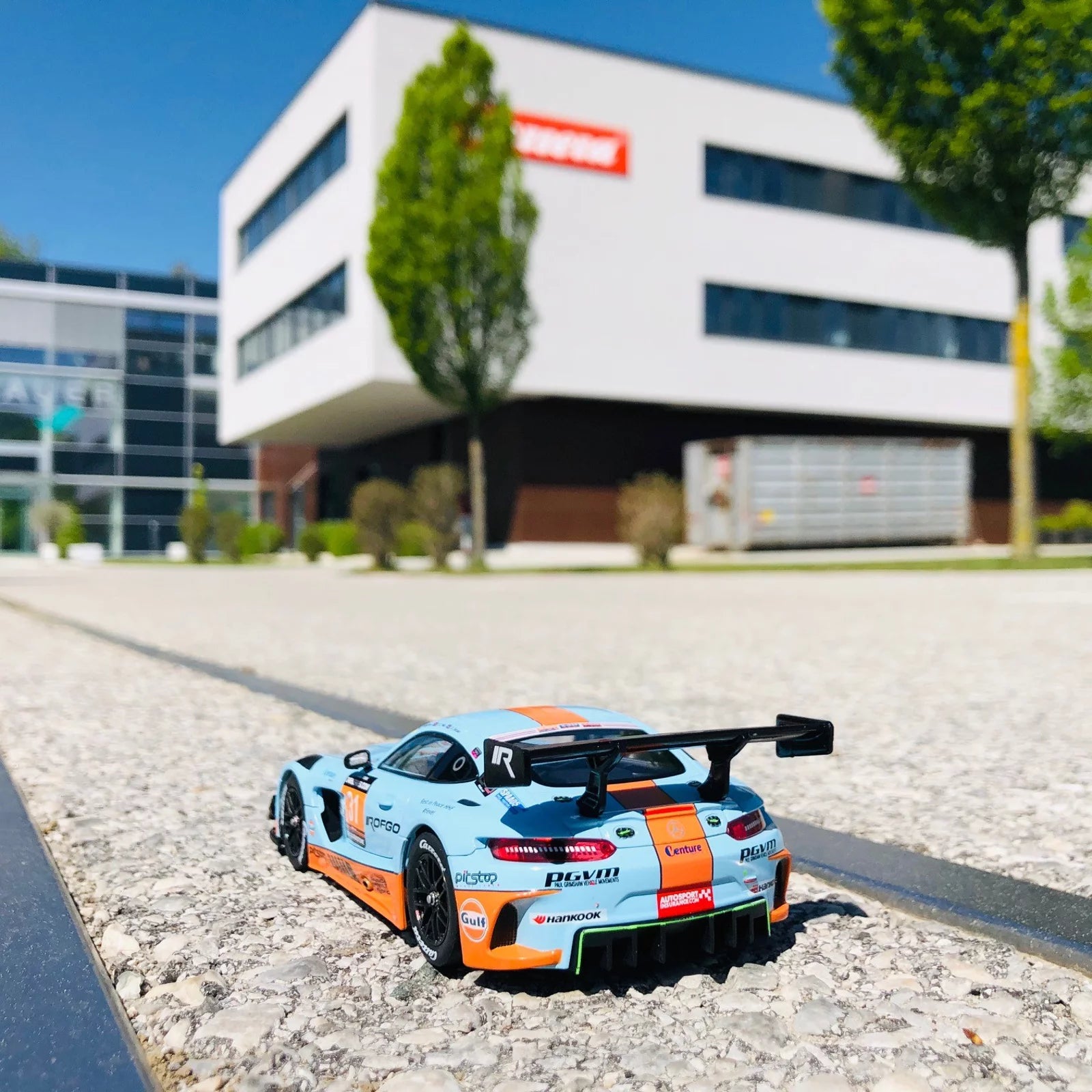 carrera-digital-132-mercedes-amg-gt3-rofgo-racing-slotcar-no-31 image 3