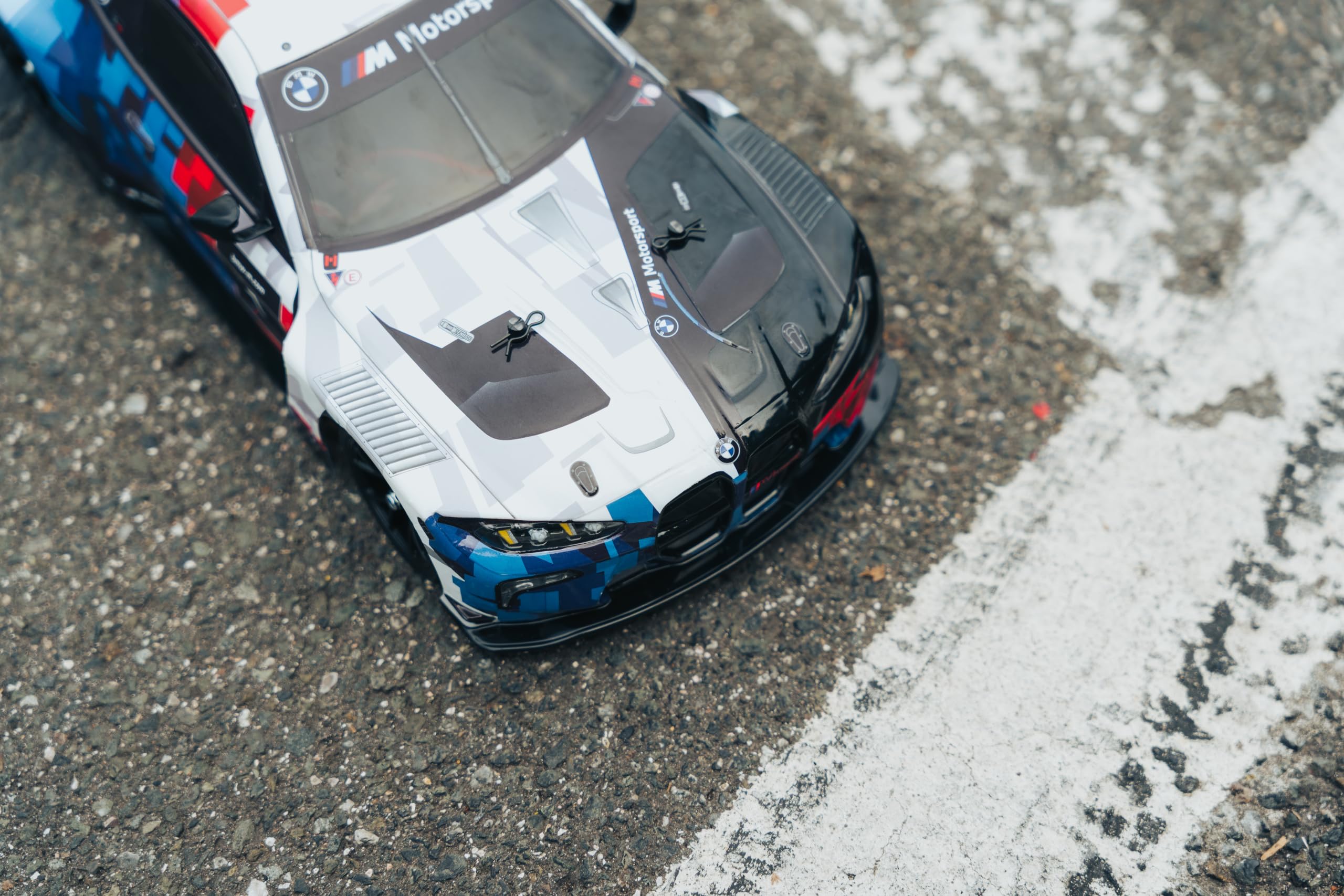 tamiya-tt-02-bmw-m4-gt3-evo-2025-rc-auto-bausatz-1-10-4wd image 7