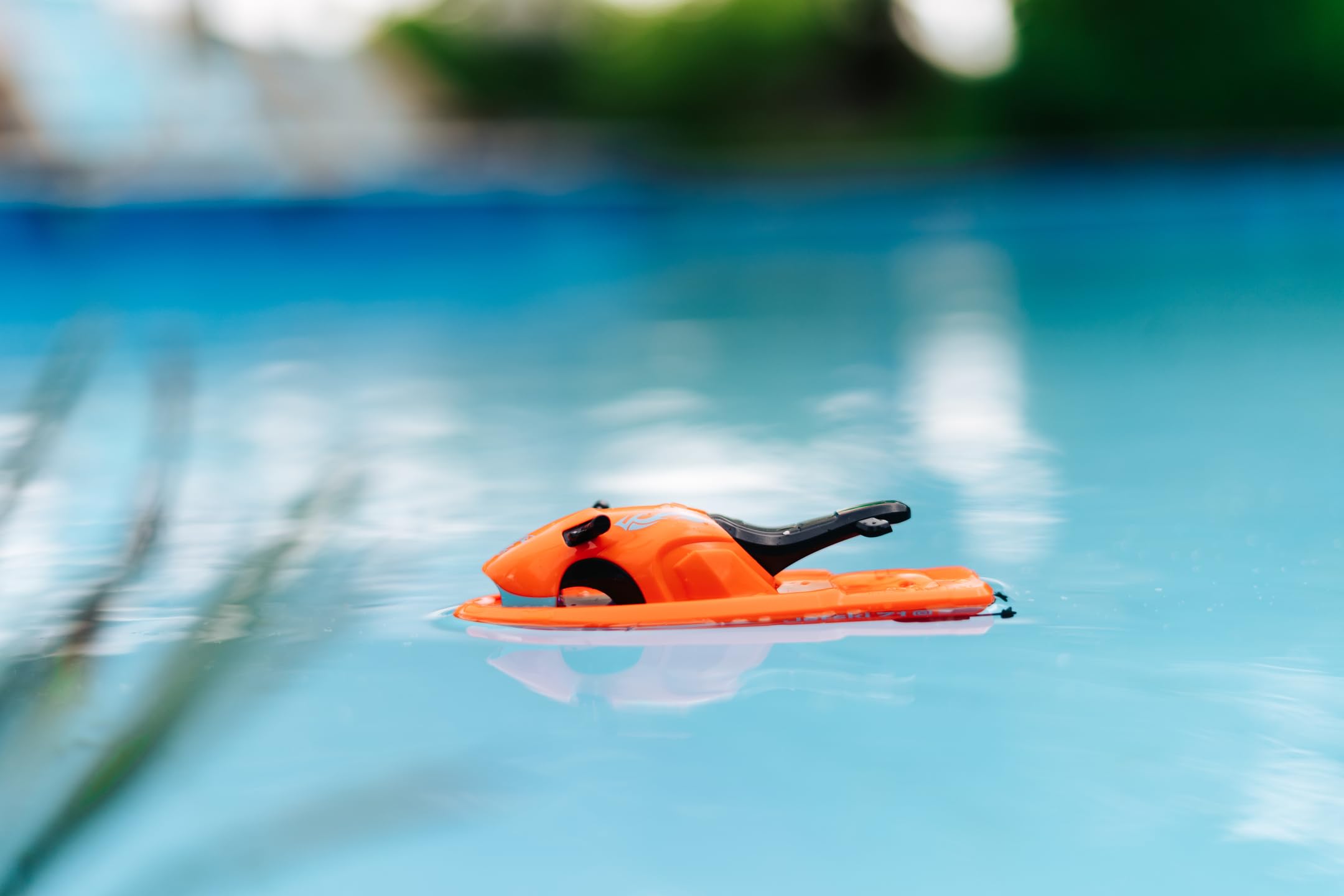 carson-nano-racer-jetski-rc-boot-orange-2-4-ghz image 5