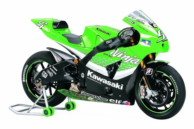 tamiya-14109-kawasaki-ninja-zx-rr-motorradbausatz-1-12-2006 image 1