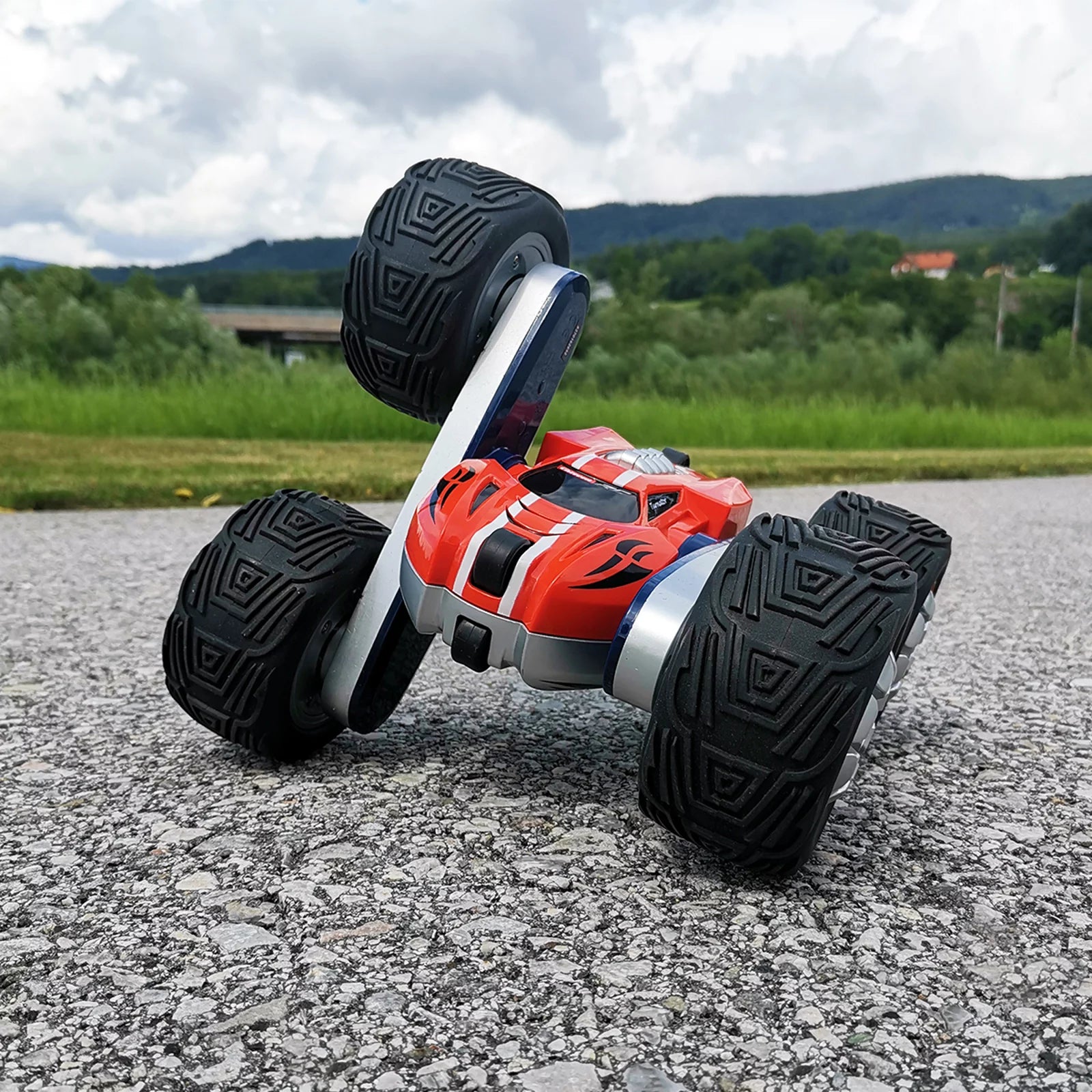 carrera-rc-turnator-2-4-ghz-stuntcar-rc-auto-rot-15-km-h image 4