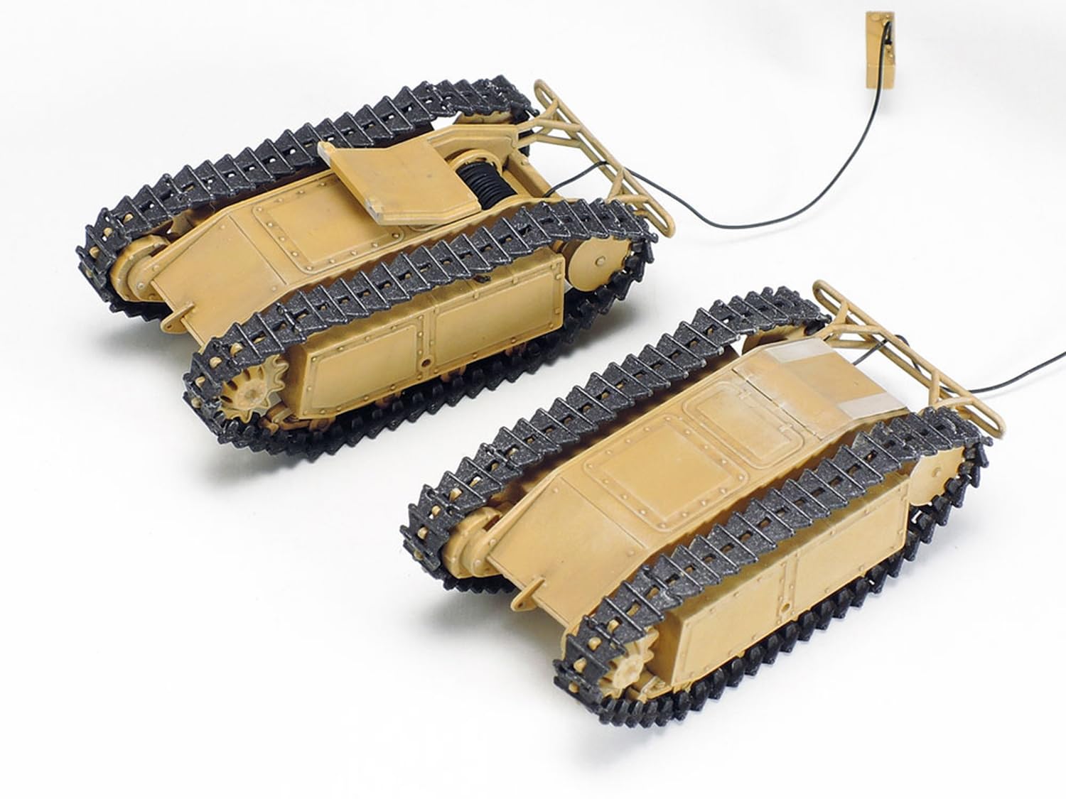 tamiya-1-35-dt-pioniere-und-goliath-set-3-2-35357-bausatz image 3