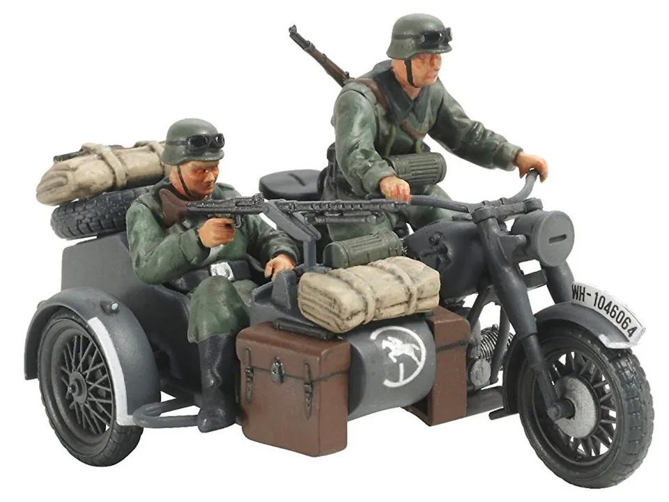 tamiya-deutsches-seitenwagengespann-1-48-bausatz-32578 image 1