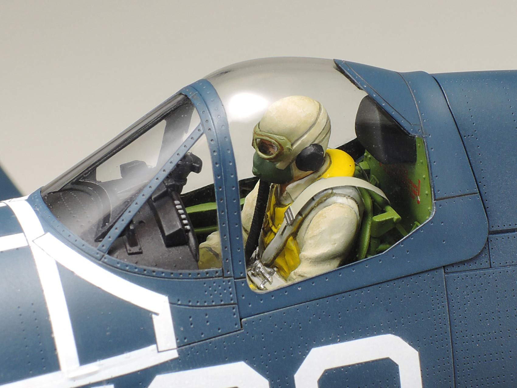 tamiya-f4u-1d-corsair-modellbausatz-1-32-60327-flugzeug image 3