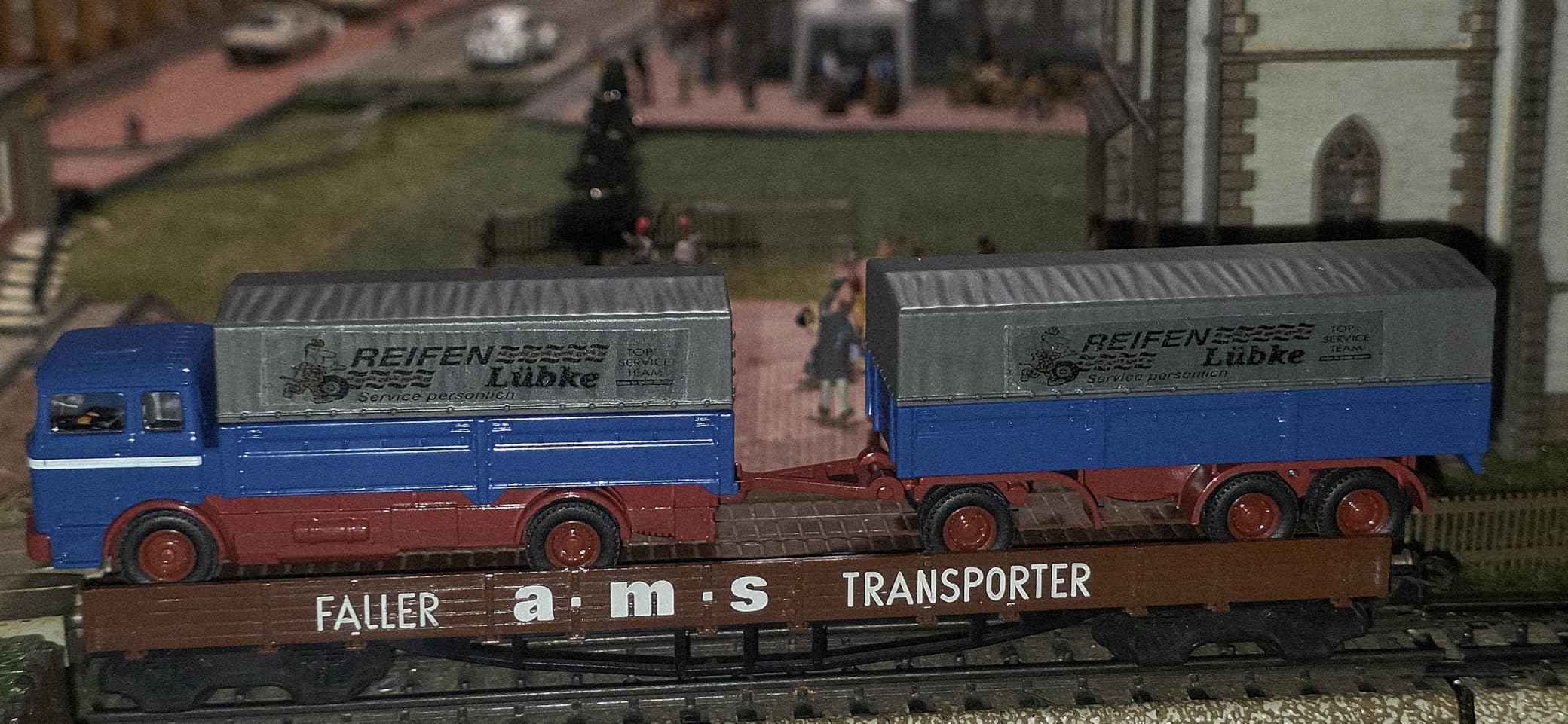 Klein und flink