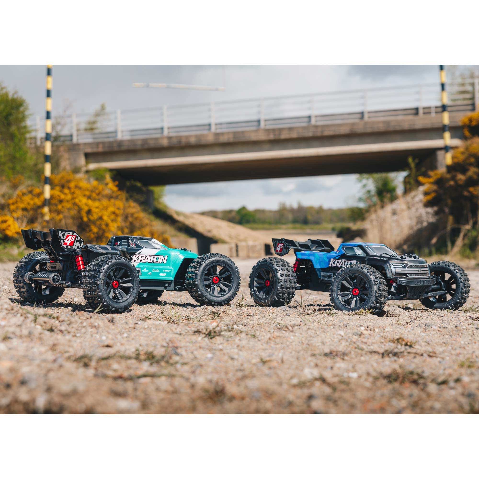 arrma-kraton-4x4-4s-v2-blx-monster-truck-rtr-1-10-teal image 5